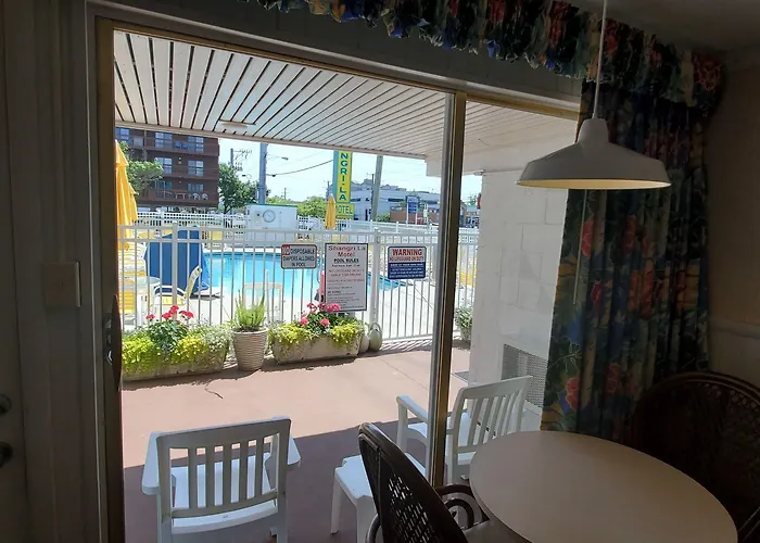 Motel Shangri-la